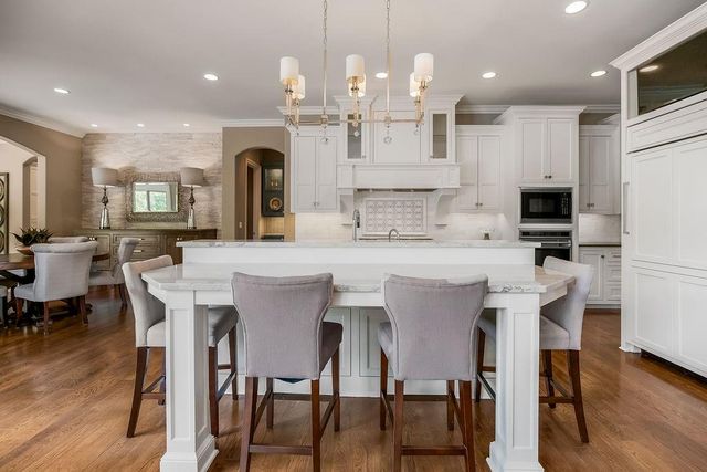 4600 W 146th Street, Overland Park, KS 66224