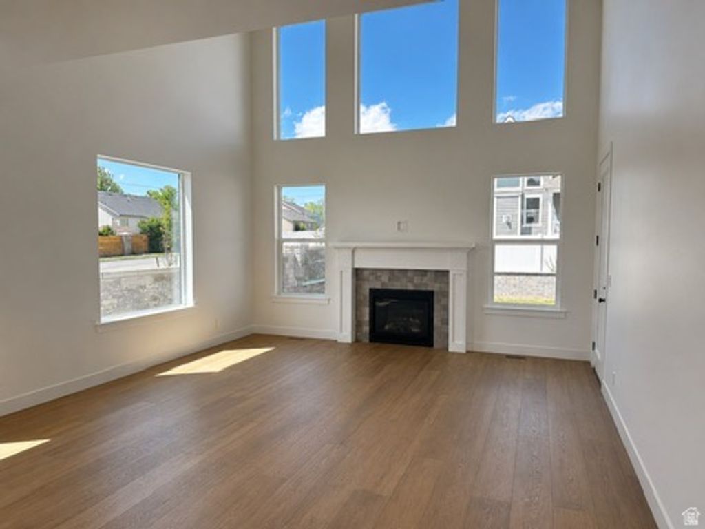 Image 3 of property listing at 1194 W 2900 N, Lehi, UT 84043