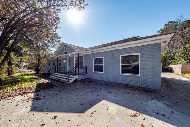 1022 Miles Jamison Road, Summerville, SC 29485