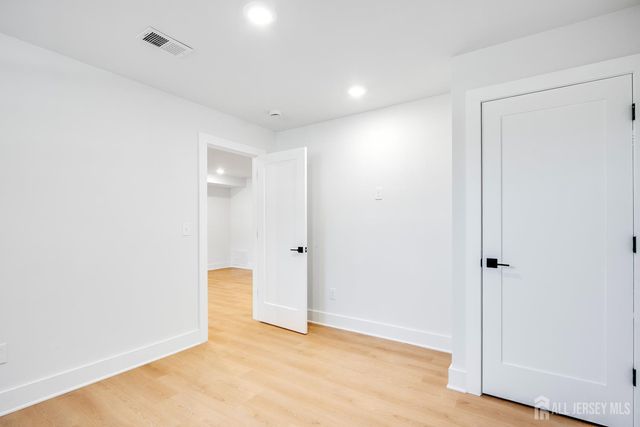 304 College Drive, Edison, NJ 08817