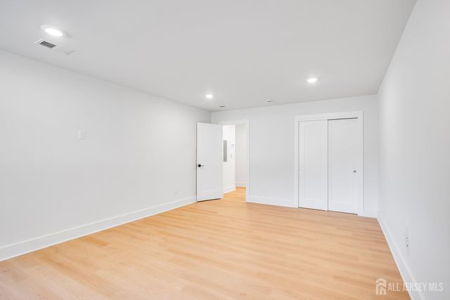 304 College Drive, Edison, NJ 08817