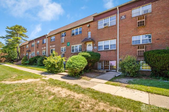 304 College Drive, Edison, NJ 08817