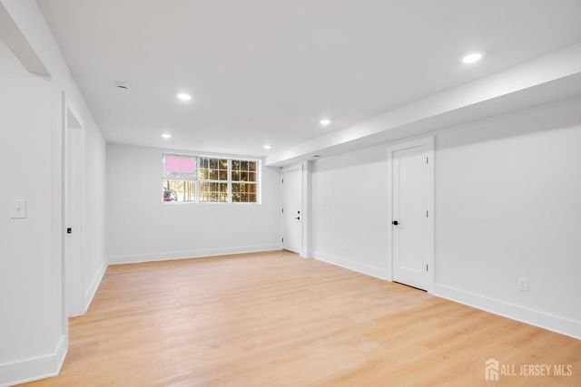 304 College Drive, Edison, NJ 08817