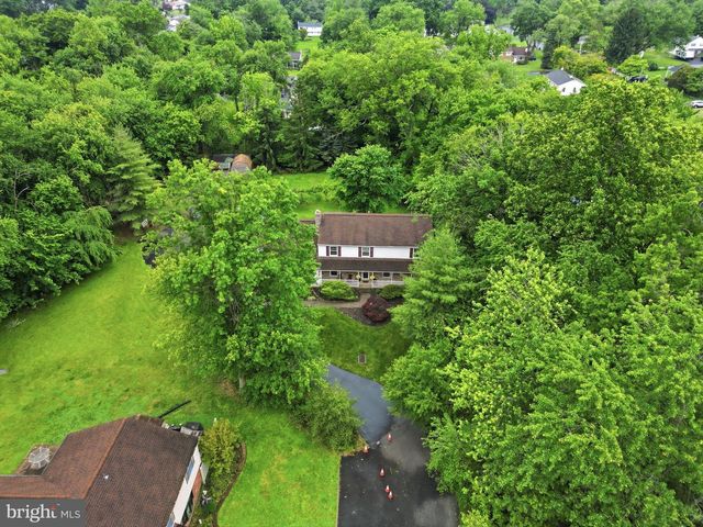 1424 S OAK RD, Feasterville Trevose, PA 19053