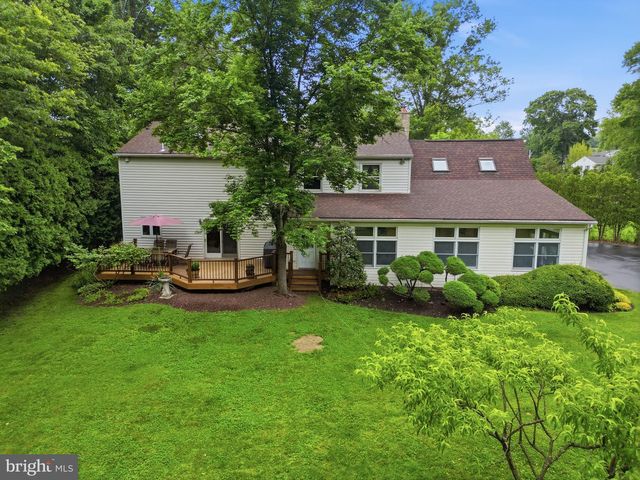1424 S OAK RD, Feasterville Trevose, PA 19053