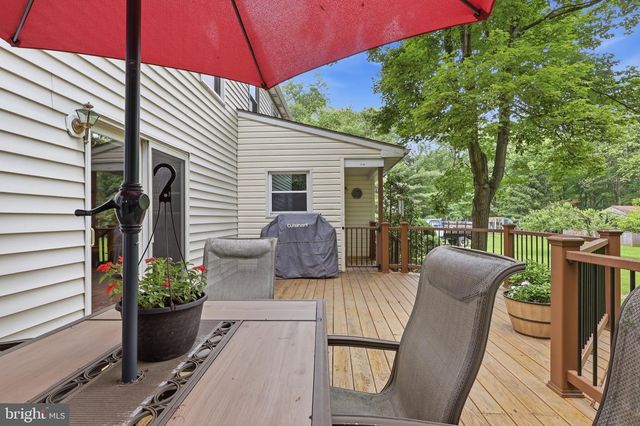 1424 S OAK RD, Feasterville Trevose, PA 19053