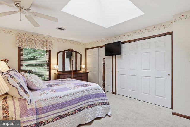 1424 S OAK RD, Feasterville Trevose, PA 19053