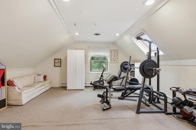 1424 S OAK RD, Feasterville Trevose, PA 19053