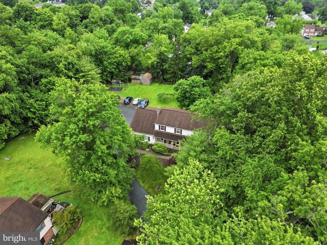1424 S OAK RD, Feasterville Trevose, PA 19053