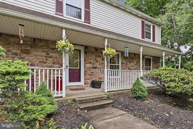 1424 S OAK RD, Feasterville Trevose, PA 19053