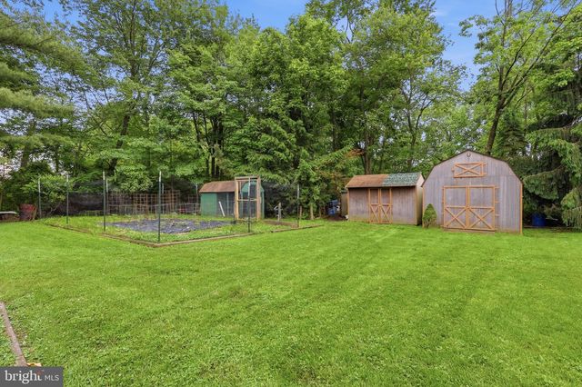 1424 S OAK RD, Feasterville Trevose, PA 19053