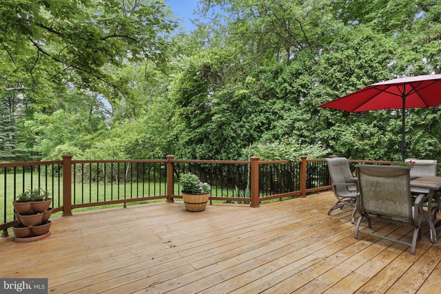 1424 S OAK RD, Feasterville Trevose, PA 19053