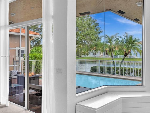 5039 NW 124th Way, Coral Springs, FL 33076