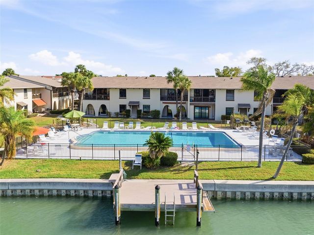 507 PLAZA SEVILLE COURT 13, Treasure Island, FL 33706