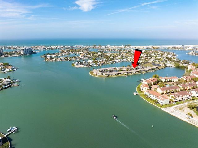 507 PLAZA SEVILLE COURT 13, Treasure Island, FL 33706