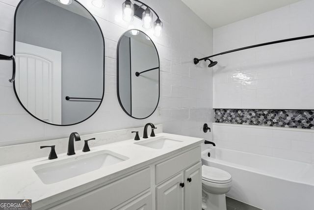 44 S Arbor Shores Drive, Newnan, GA 30265