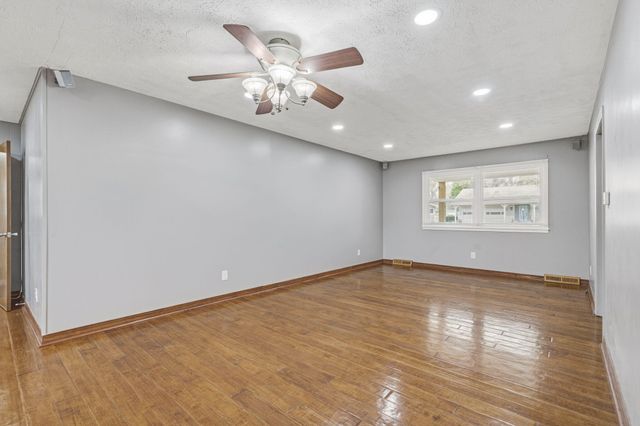 2535 S Prospect Avenue, Springfield, MO 65804