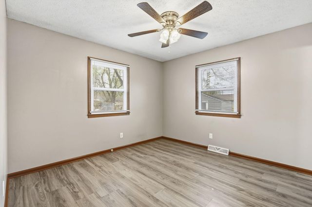 2535 S Prospect Avenue, Springfield, MO 65804