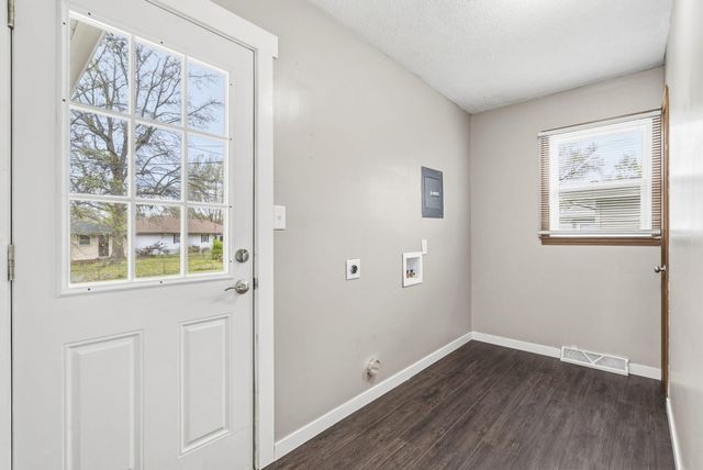 2535 S Prospect Avenue, Springfield, MO 65804