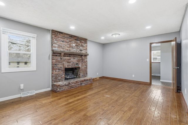 2535 S Prospect Avenue, Springfield, MO 65804