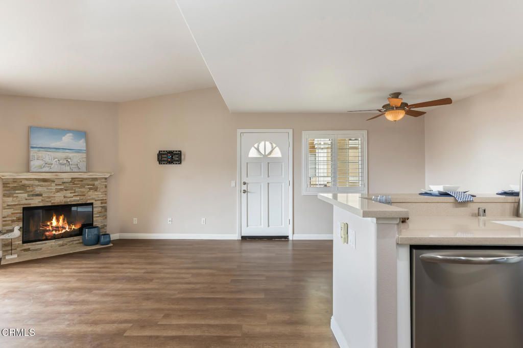 Image 10 of property listing at 6981 Ballena Way 13, Carlsbad, CA 92009