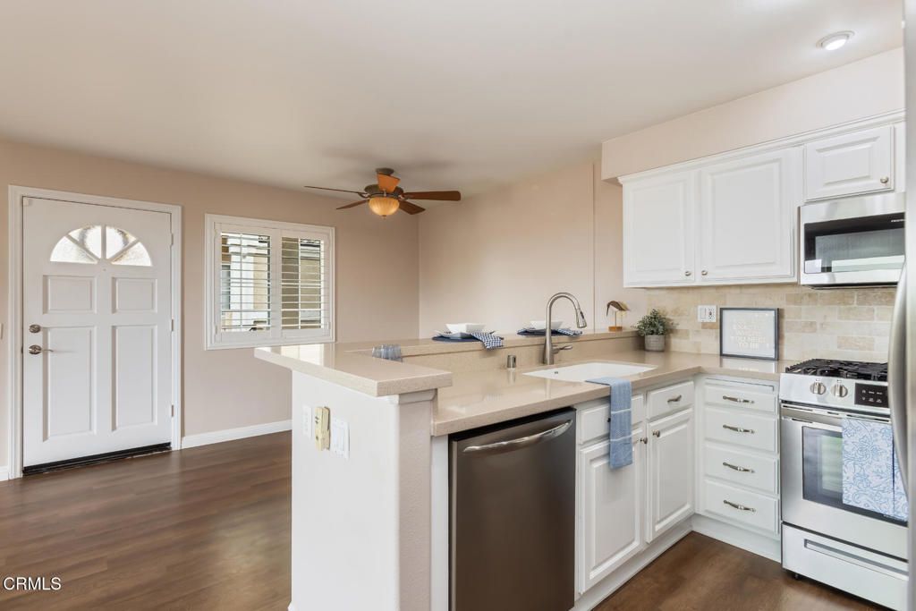 Image 14 of property listing at 6981 Ballena Way 13, Carlsbad, CA 92009