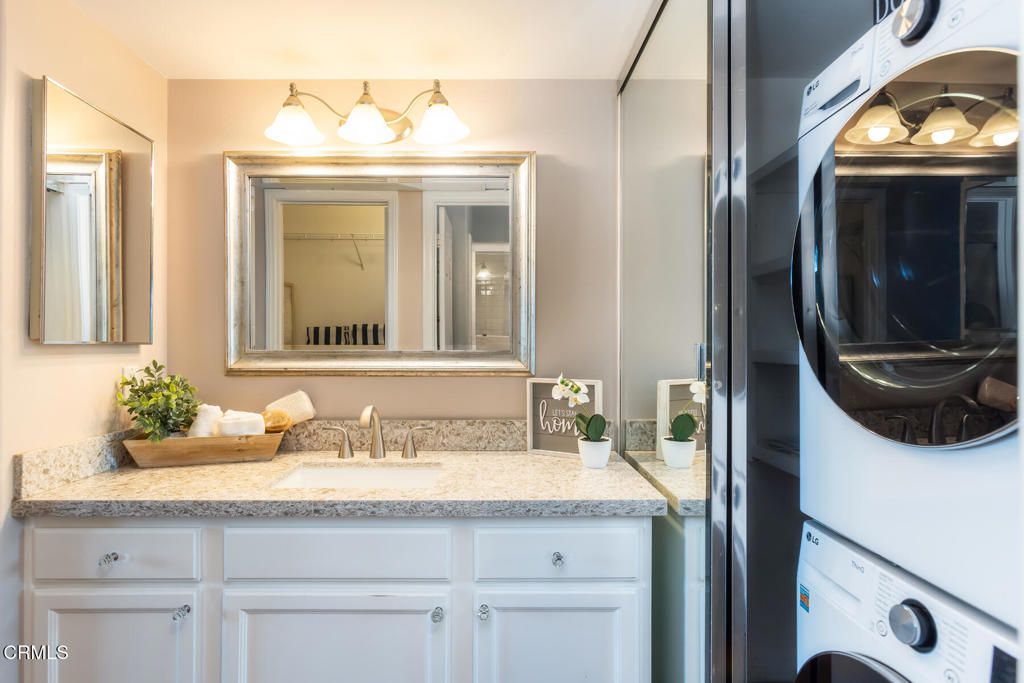 Image 36 of property listing at 6981 Ballena Way 13, Carlsbad, CA 92009