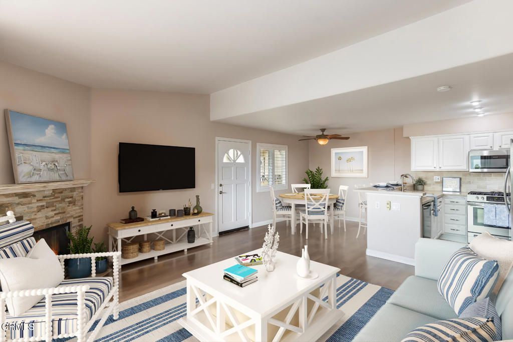 Image 9 of property listing at 6981 Ballena Way 13, Carlsbad, CA 92009