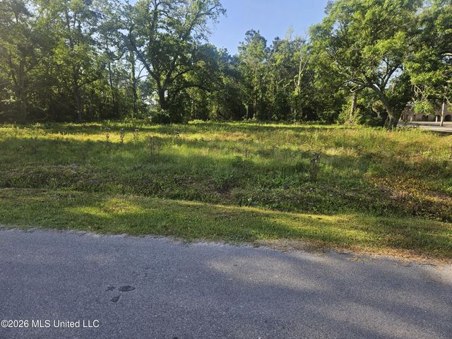4909 Pacific Street, Bay Saint Louis, MS 39520