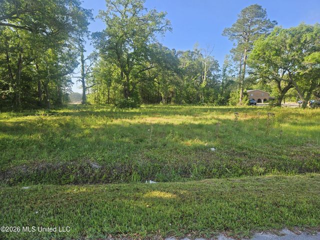 4909 Pacific Street, Bay Saint Louis, MS 39520