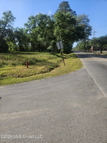 4909 Pacific Street, Bay Saint Louis, MS 39520