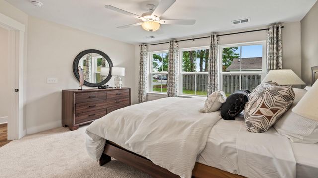 4633 Forest Hills Drive 1204, North Charleston, SC 29418