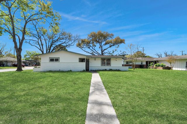 6701 Neff Street, Houston, TX 77074