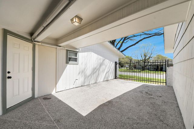 6701 Neff Street, Houston, TX 77074