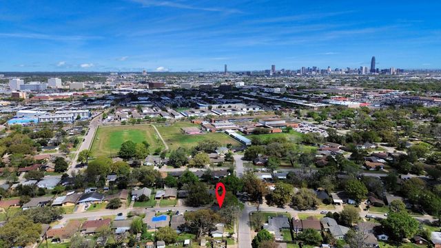 6701 Neff Street, Houston, TX 77074