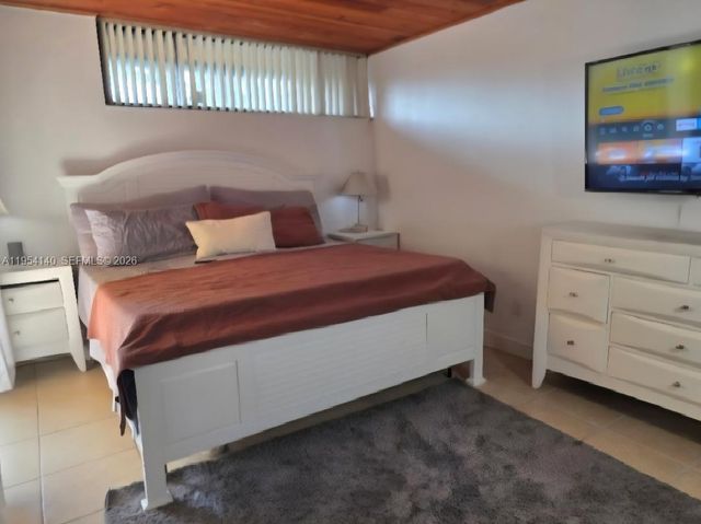 6389 Cotton Tail Rd, Miami Lakes, FL 33014