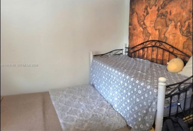 6389 Cotton Tail Rd, Miami Lakes, FL 33014