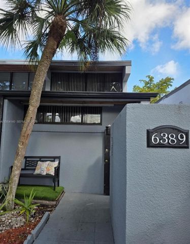 6389 Cotton Tail Rd, Miami Lakes, FL 33014