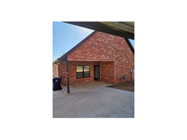 1615 NE 9th Street, Oklahoma City, OK 73117