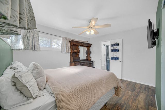 7742 Catalpa Avenue, Hammond, IN 46324