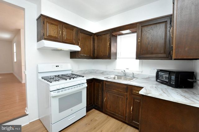 432 N COLES AVE, Maple Shade, NJ 08052