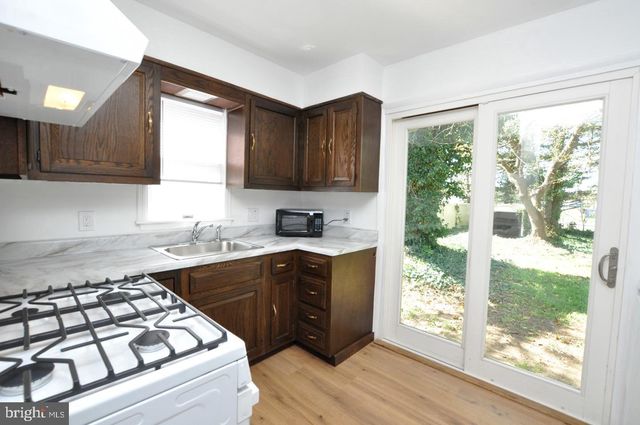 432 N COLES AVE, Maple Shade, NJ 08052