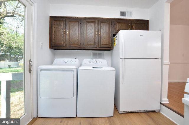 432 N COLES AVE, Maple Shade, NJ 08052