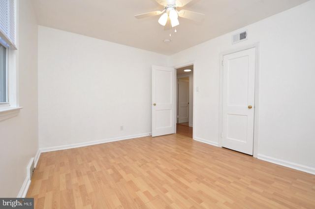432 N COLES AVE, Maple Shade, NJ 08052