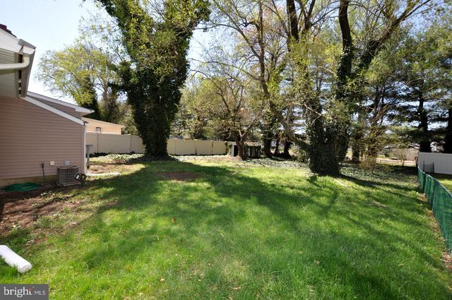 432 N COLES AVE, Maple Shade, NJ 08052
