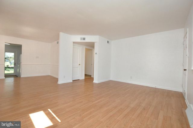 432 N COLES AVE, Maple Shade, NJ 08052