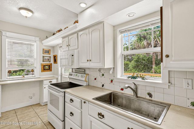 1102 Hyde Park Lane, Melbourne, FL 32935