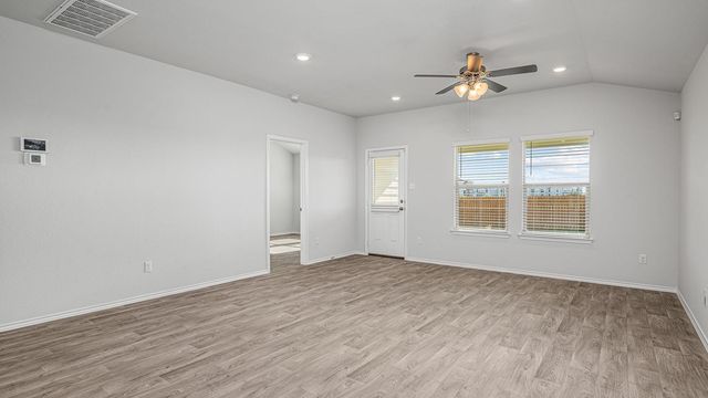 312 Timbo DR, Jarrell, TX 76537