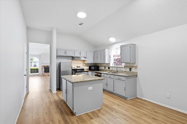 2825 Bent Brook Drive, Mesquite, TX 75181