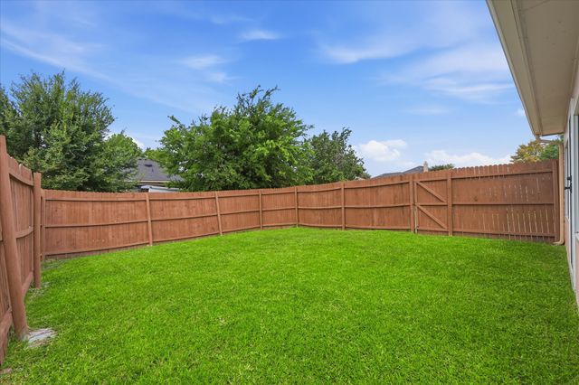 2825 Bent Brook Drive, Mesquite, TX 75181